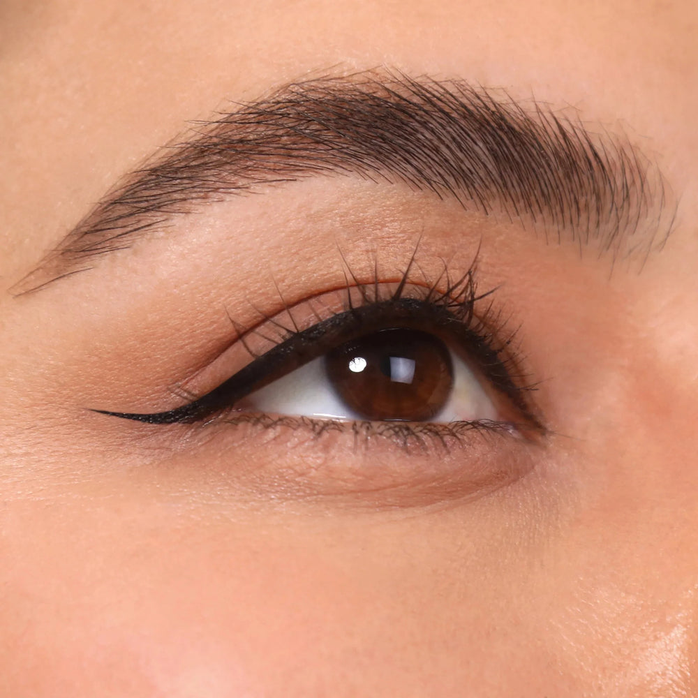 Angled Liquid Liner Black (3 units)