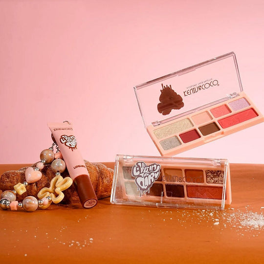 Love Is In The Air 8 Color Palette & Lip Gloss (12 units)